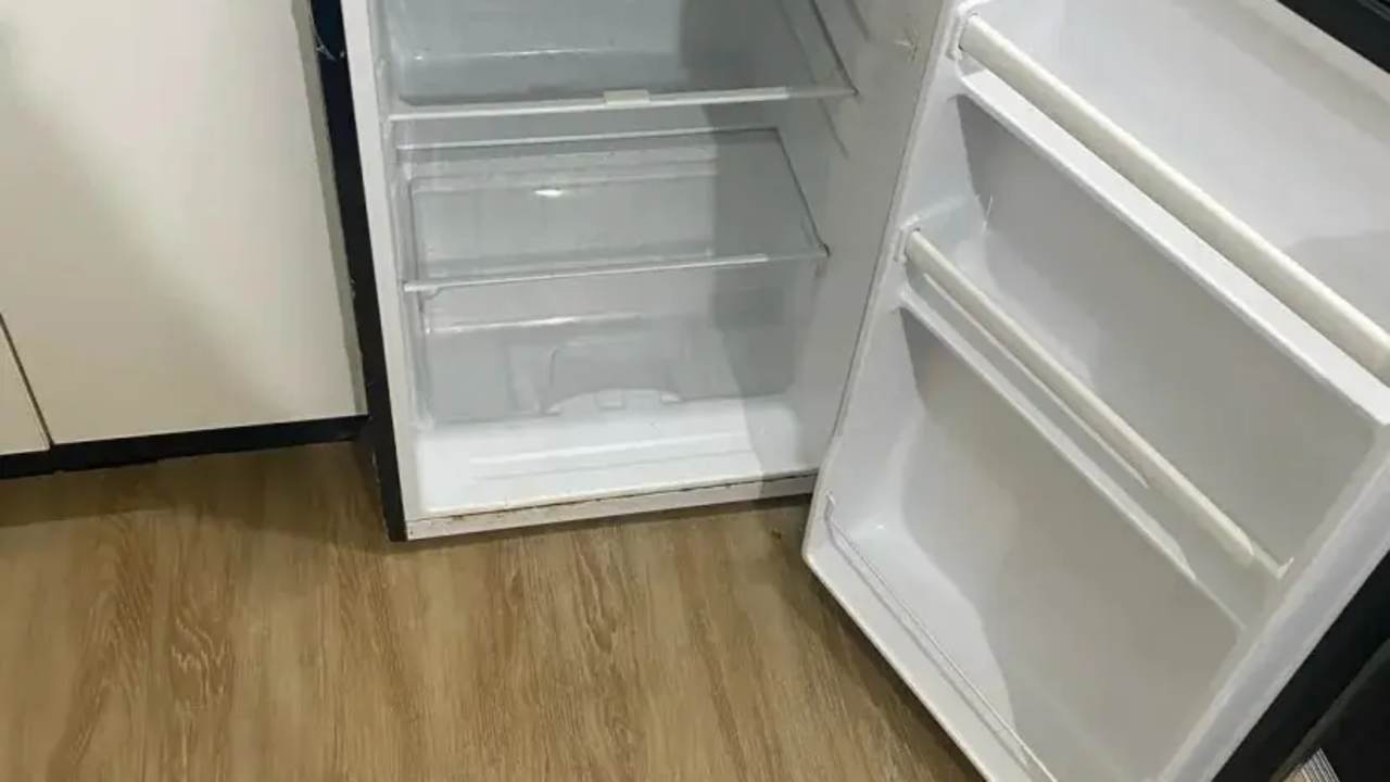 Furnished room studio flat for rent