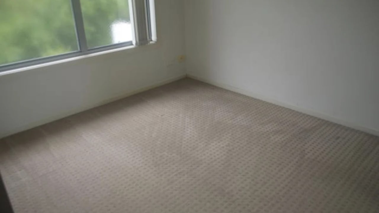 Unfurnished room with own bathroom