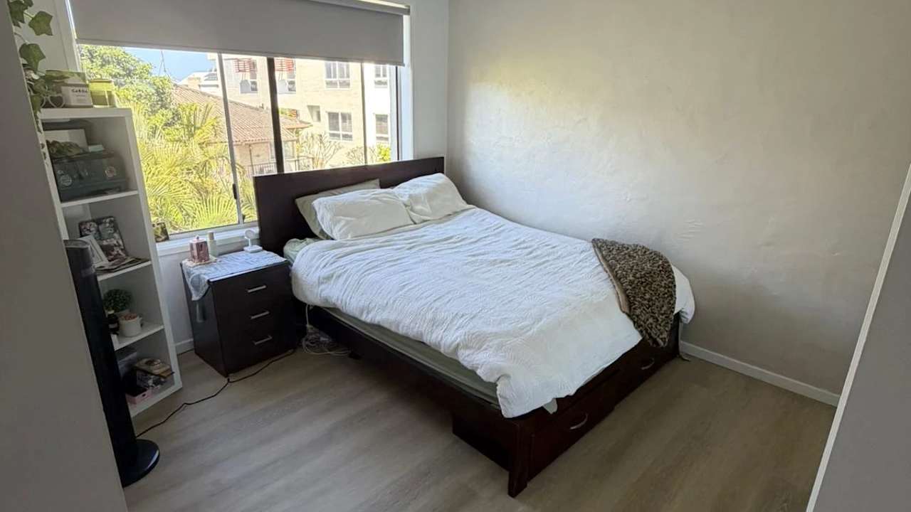 Unfurnished room with own bathroom