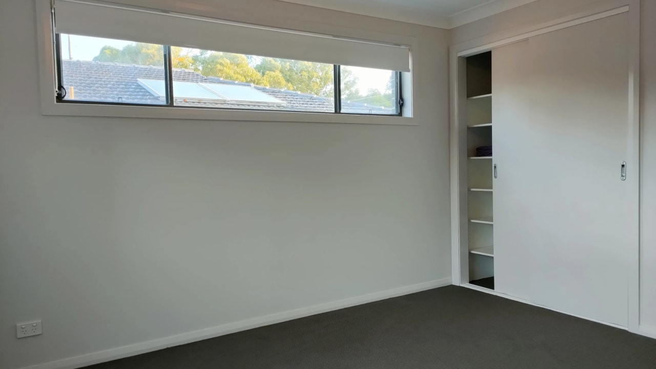 Unfurnished room in a share house
