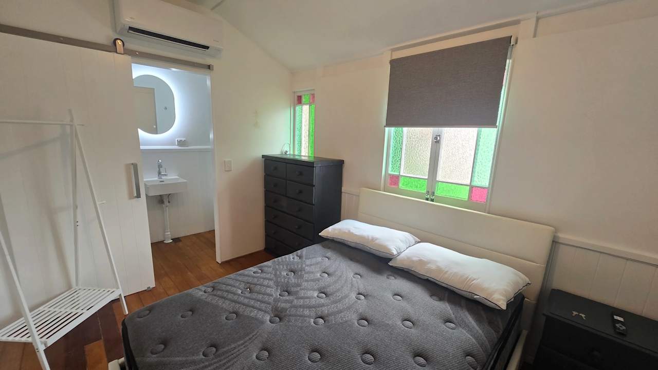 Furnished room with own bathroom