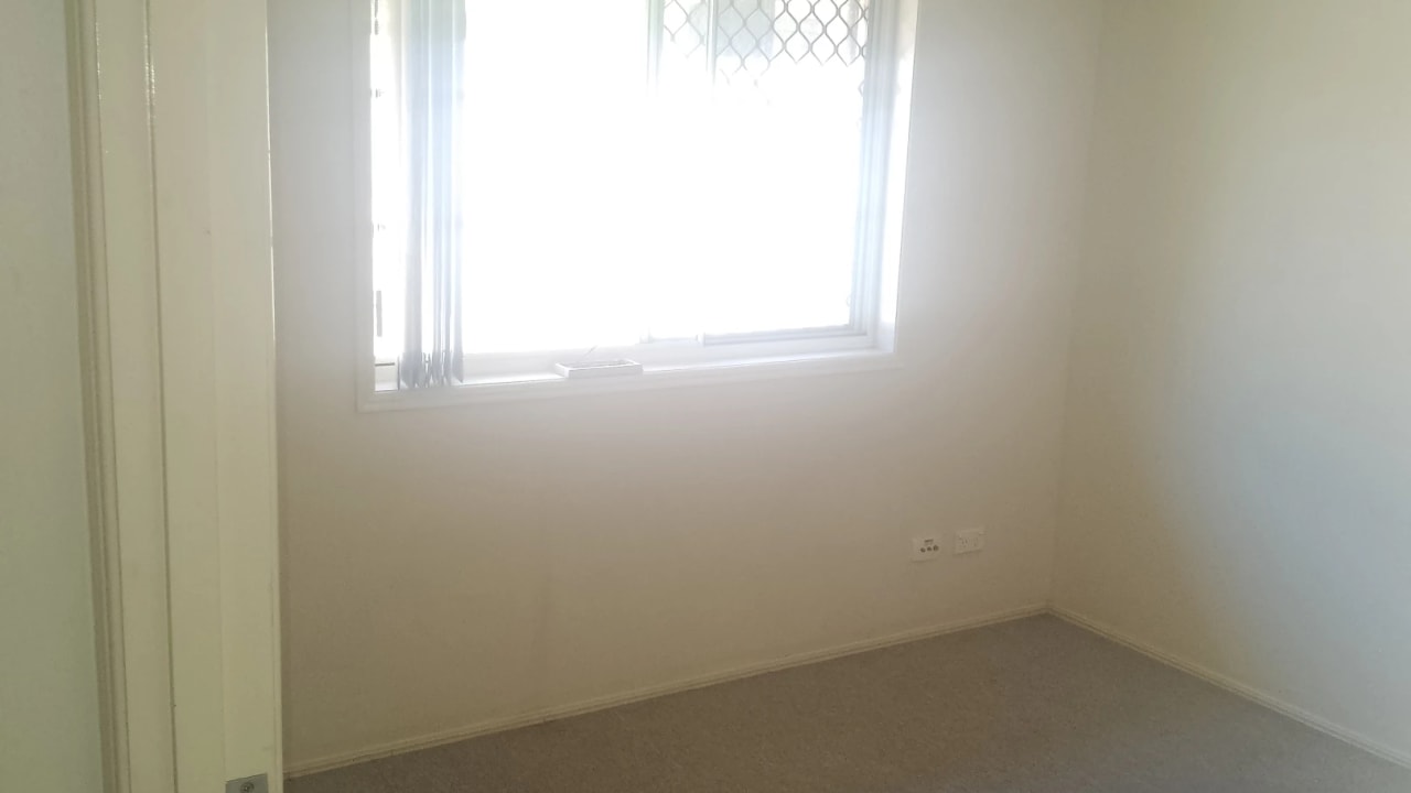 Unfurnished room with own bathroom
