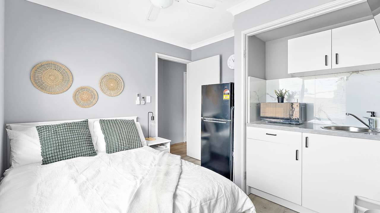 Furnished room with ensuite in a share house