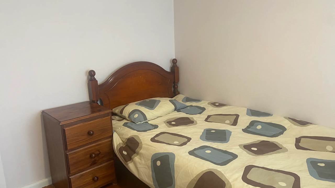 Furnished room in a share house