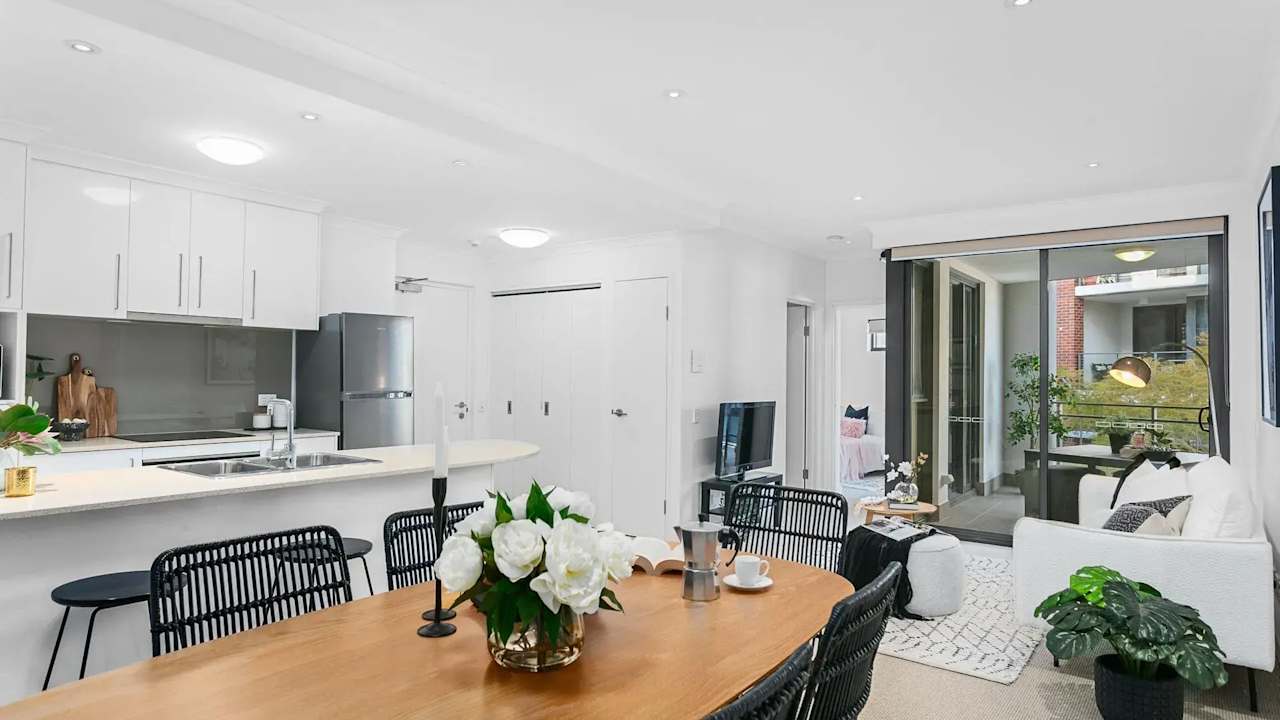 Unfurnished room with own bathroom