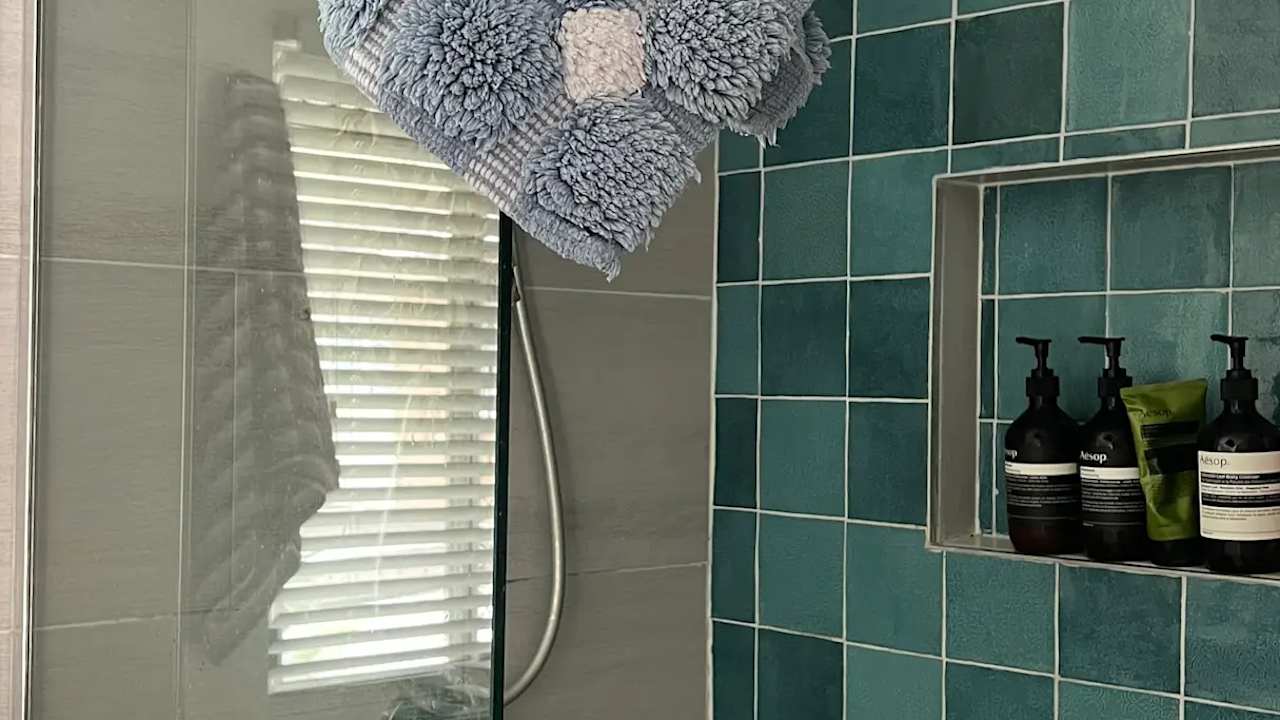 Unfurnished room with ensuite in a share house