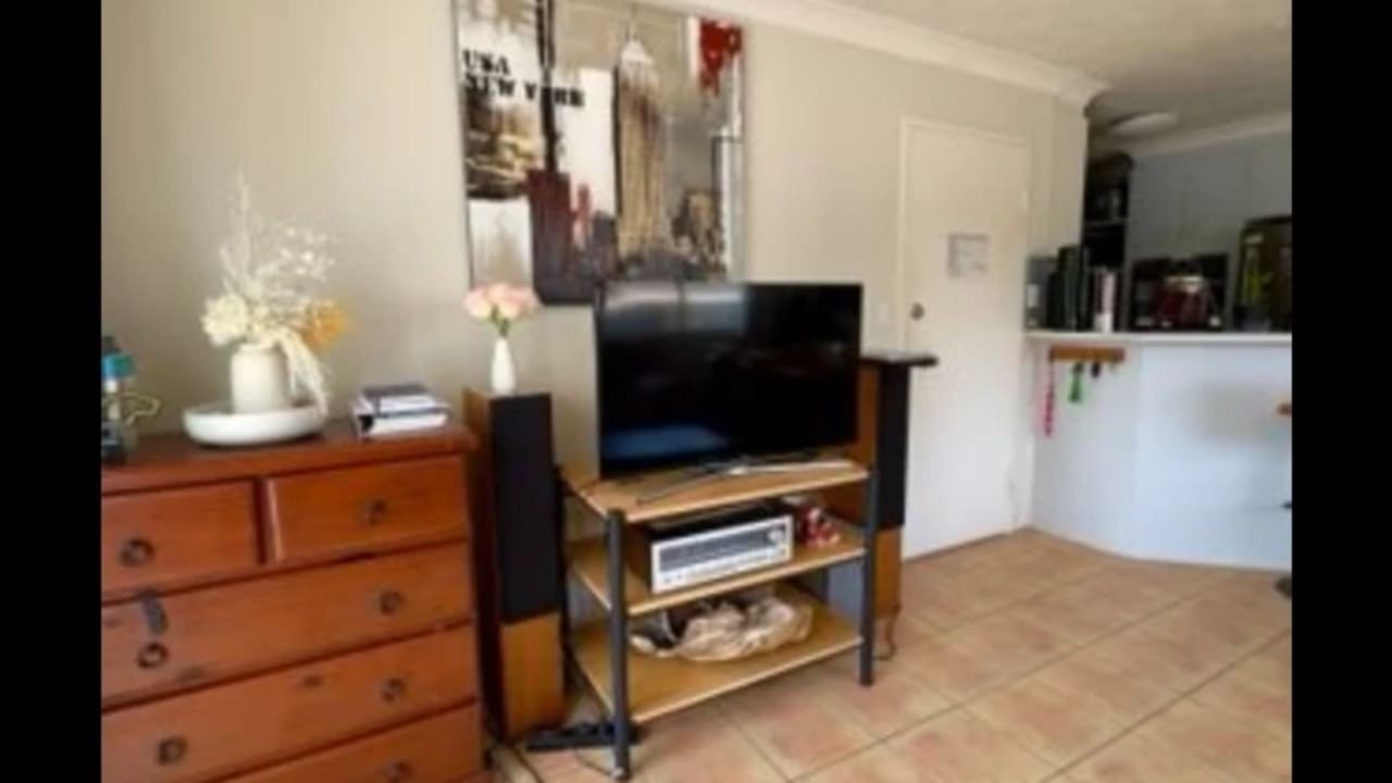 Furnished room with ensuite in a flatshare