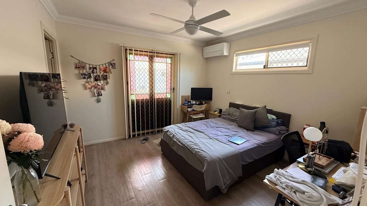 Furnished room with ensuite in a share house