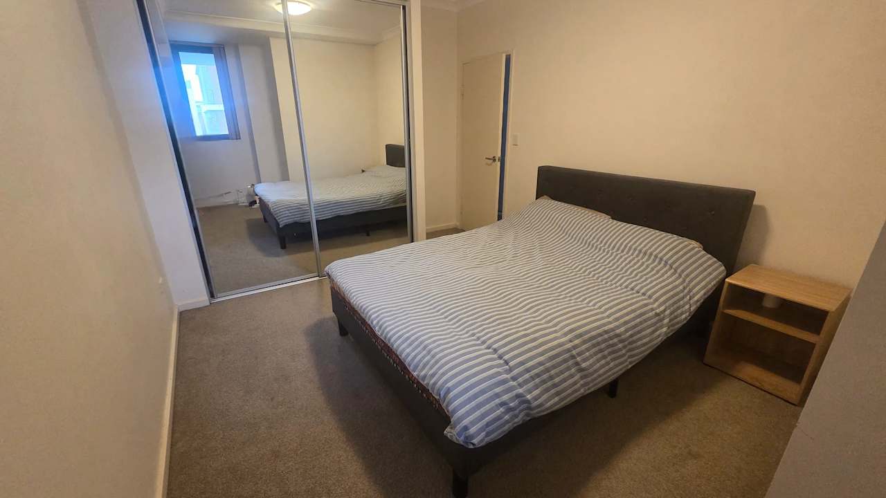 Furnished room in a flatshare