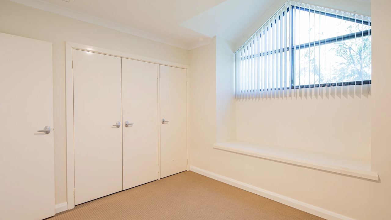 Furnished room with own bathroom