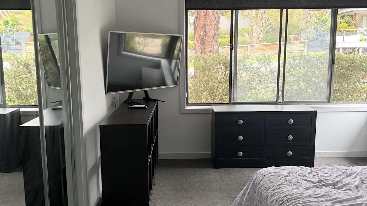 Furnished room with own bathroom