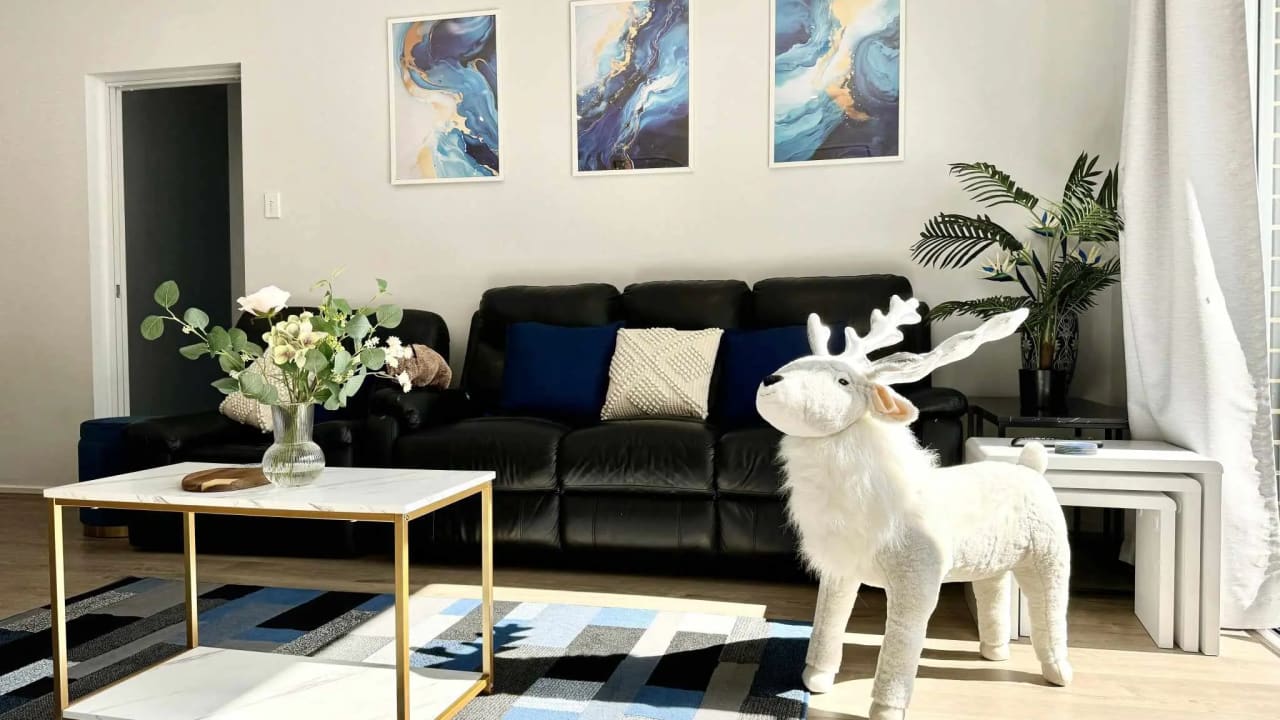 Furnished room in a share house