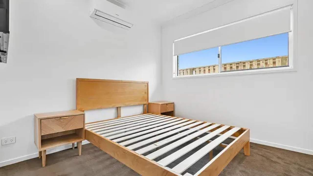 Furnished room with ensuite in a share house
