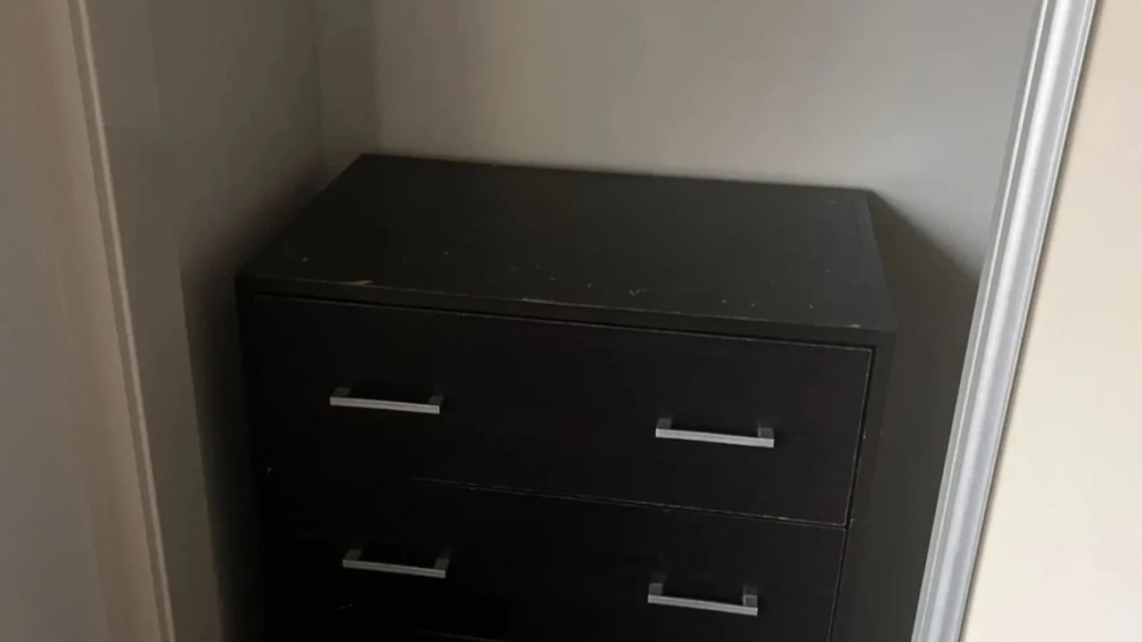 Room in a share house