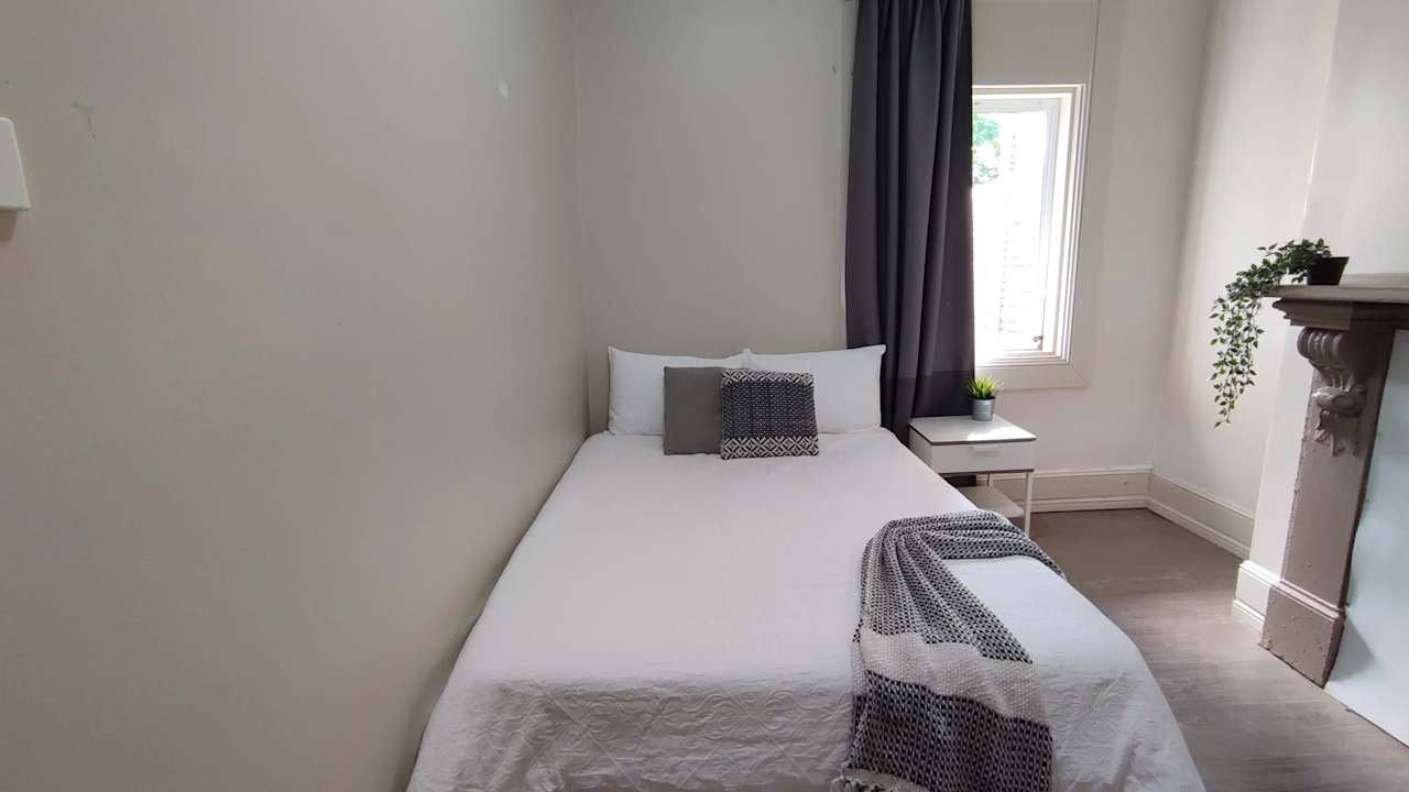 Furnished room in a share house