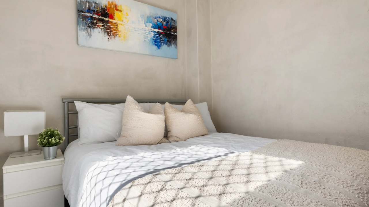 Furnished room in a flatshare