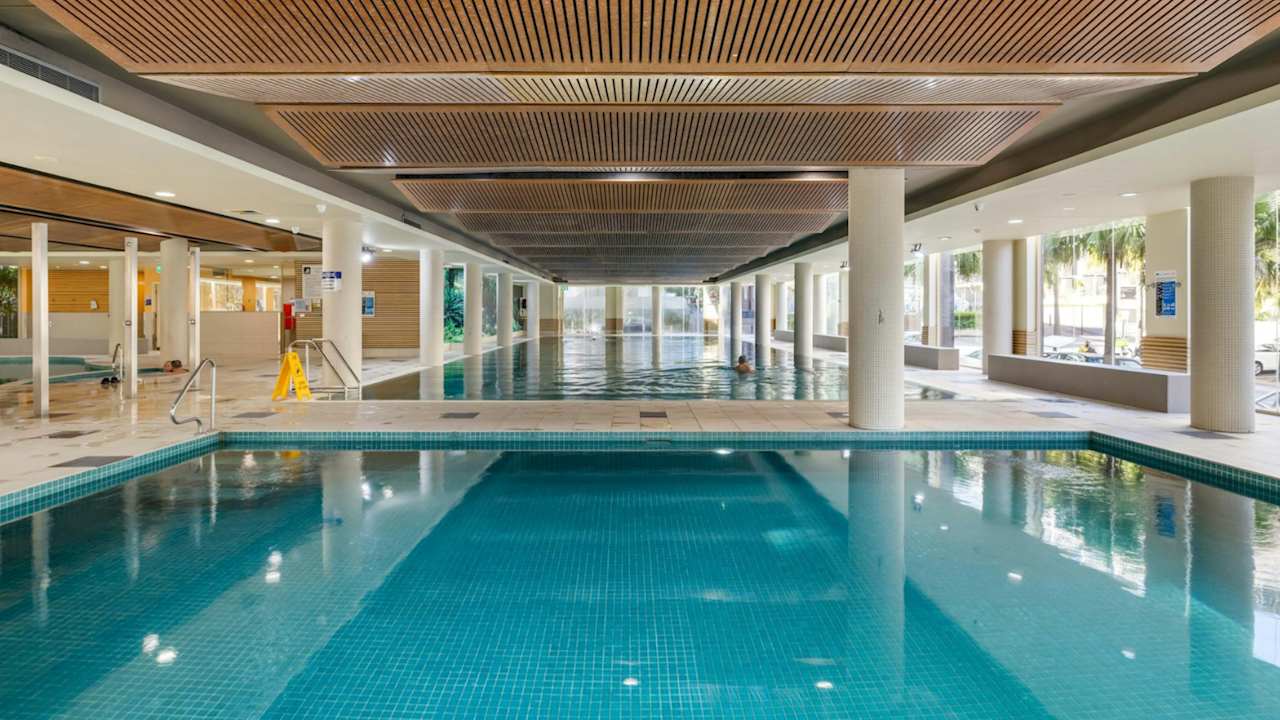 Furnished room with ensuite in a flatshare