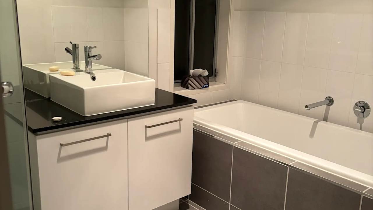 Room in a share house