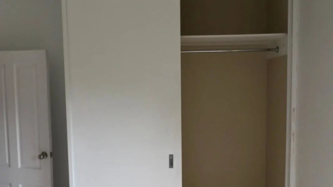 Room in a share house