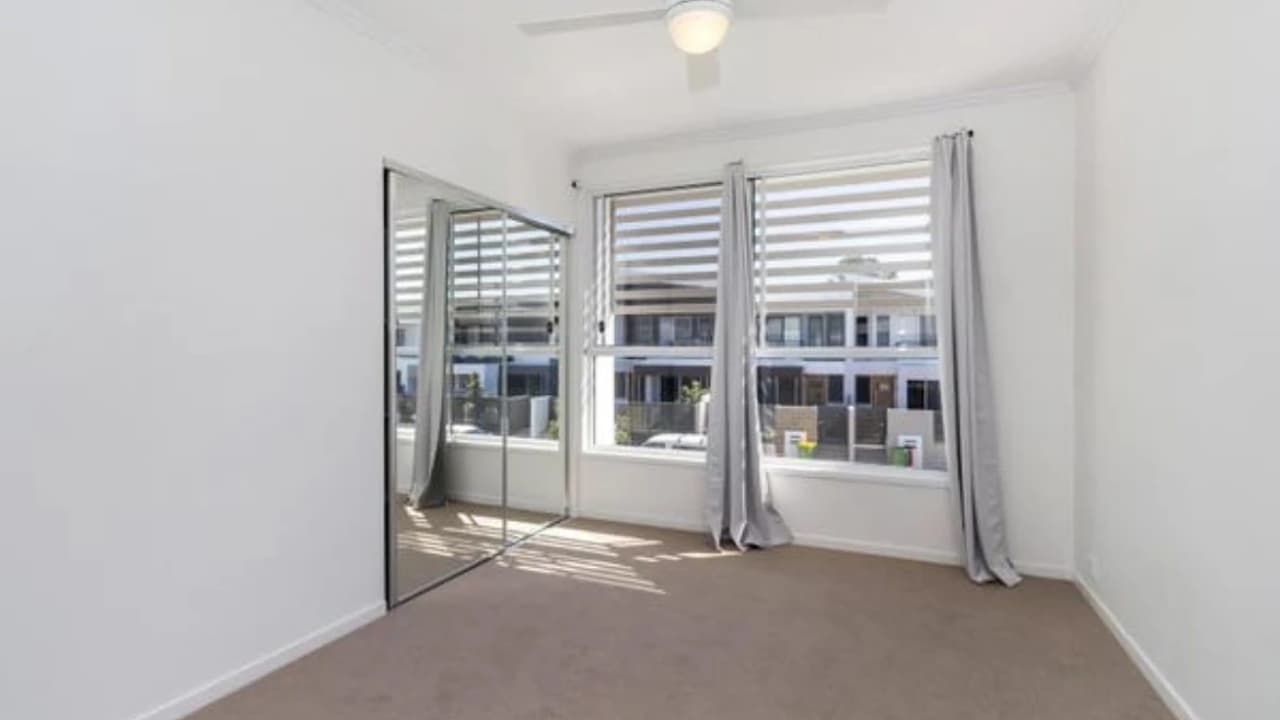 Unfurnished room in a share house