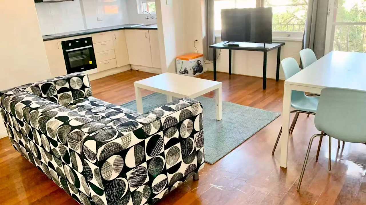 Whole property with 2 rooms for rent