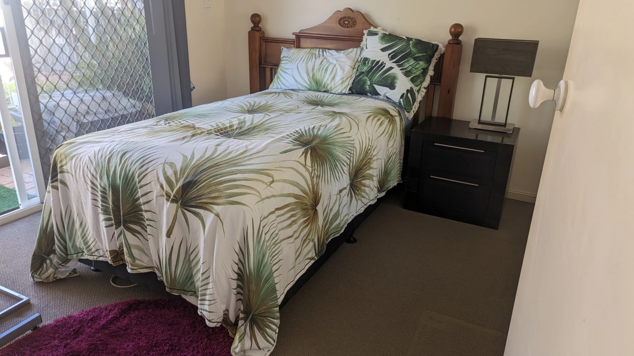 Furnished room with own bathroom