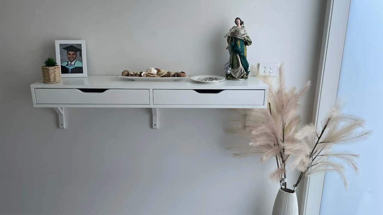 Room in a share house