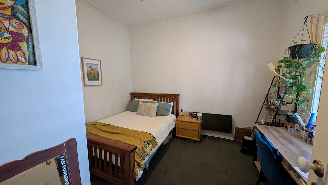 Unfurnished room in a share house