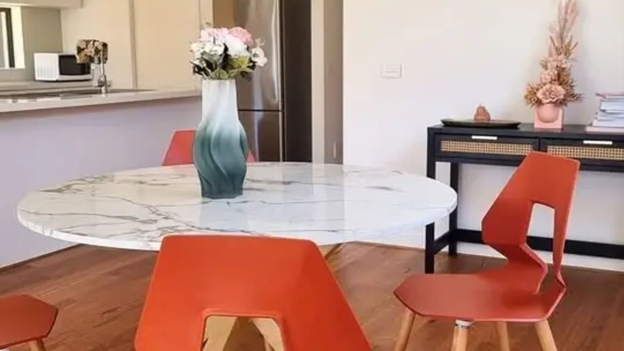 Room in a share house