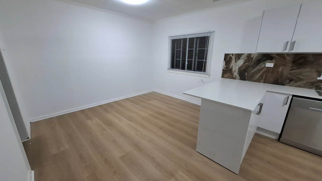 Whole property with 4 rooms for rent