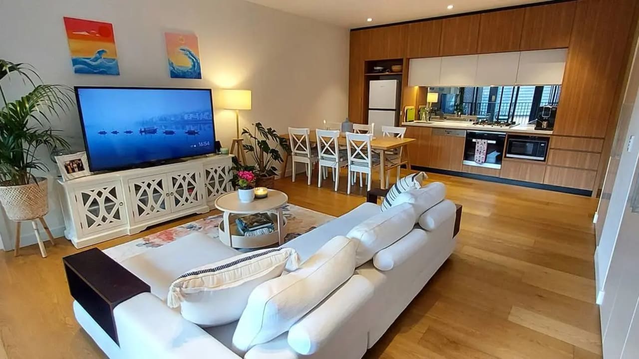 Whole property with 2 rooms for rent