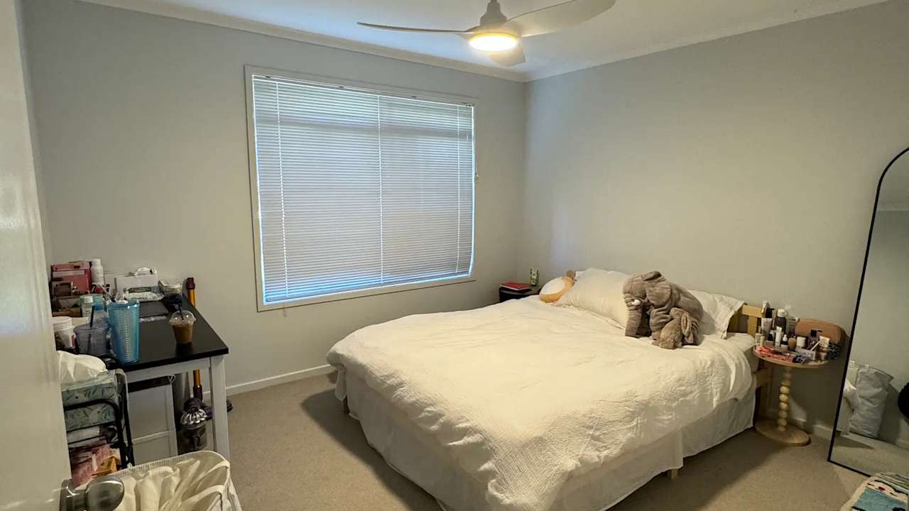 Unfurnished room in a share house