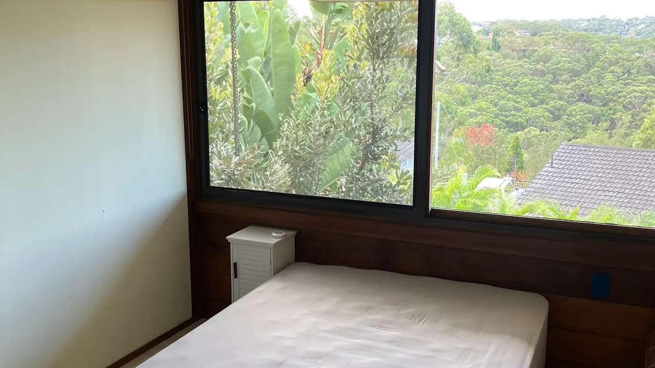 Furnished room in a share house