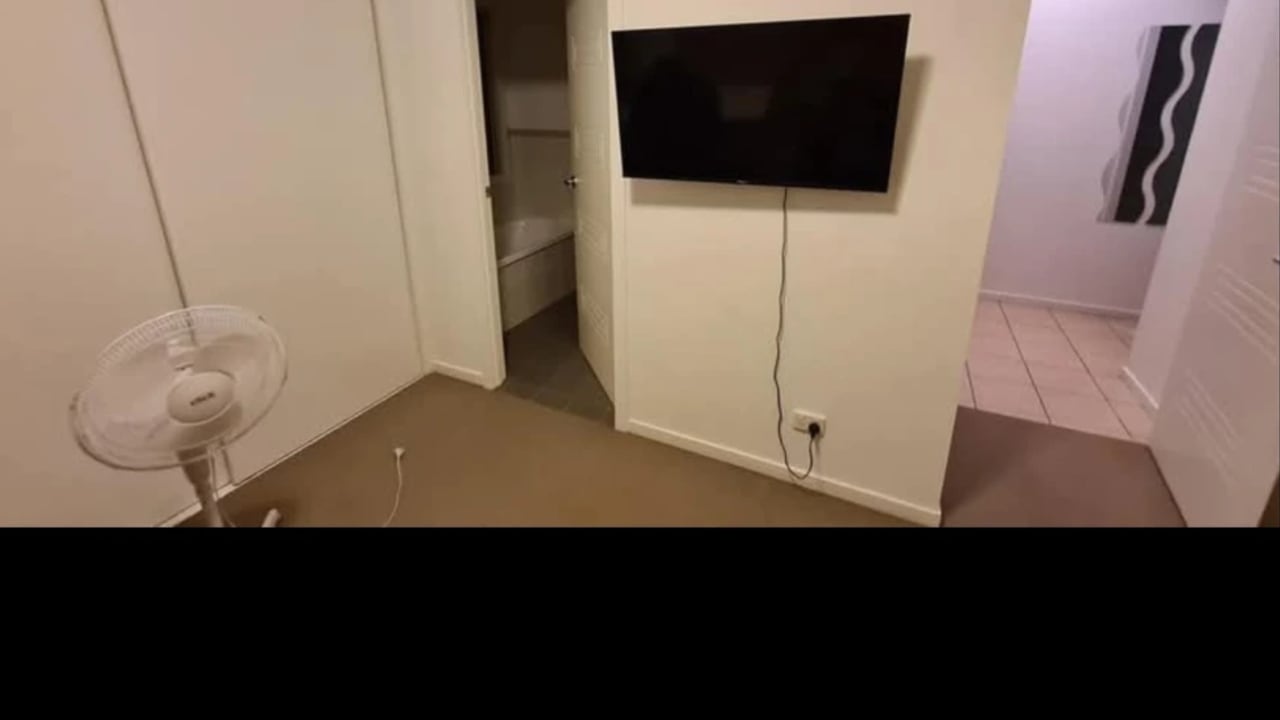 Furnished room with own bathroom