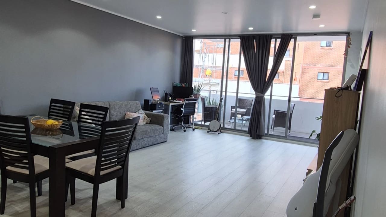 Furnished room in a flatshare