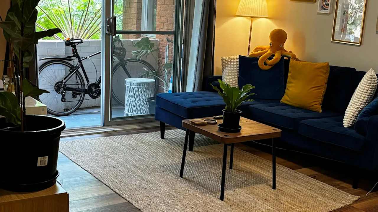 Furnished room studio flat for rent