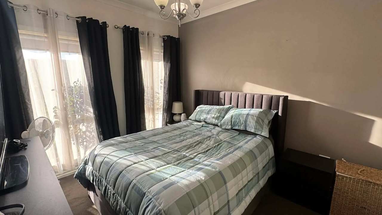 Room with ensuite in a share house