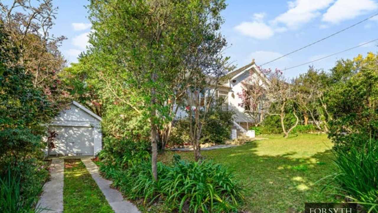 Room in a share house