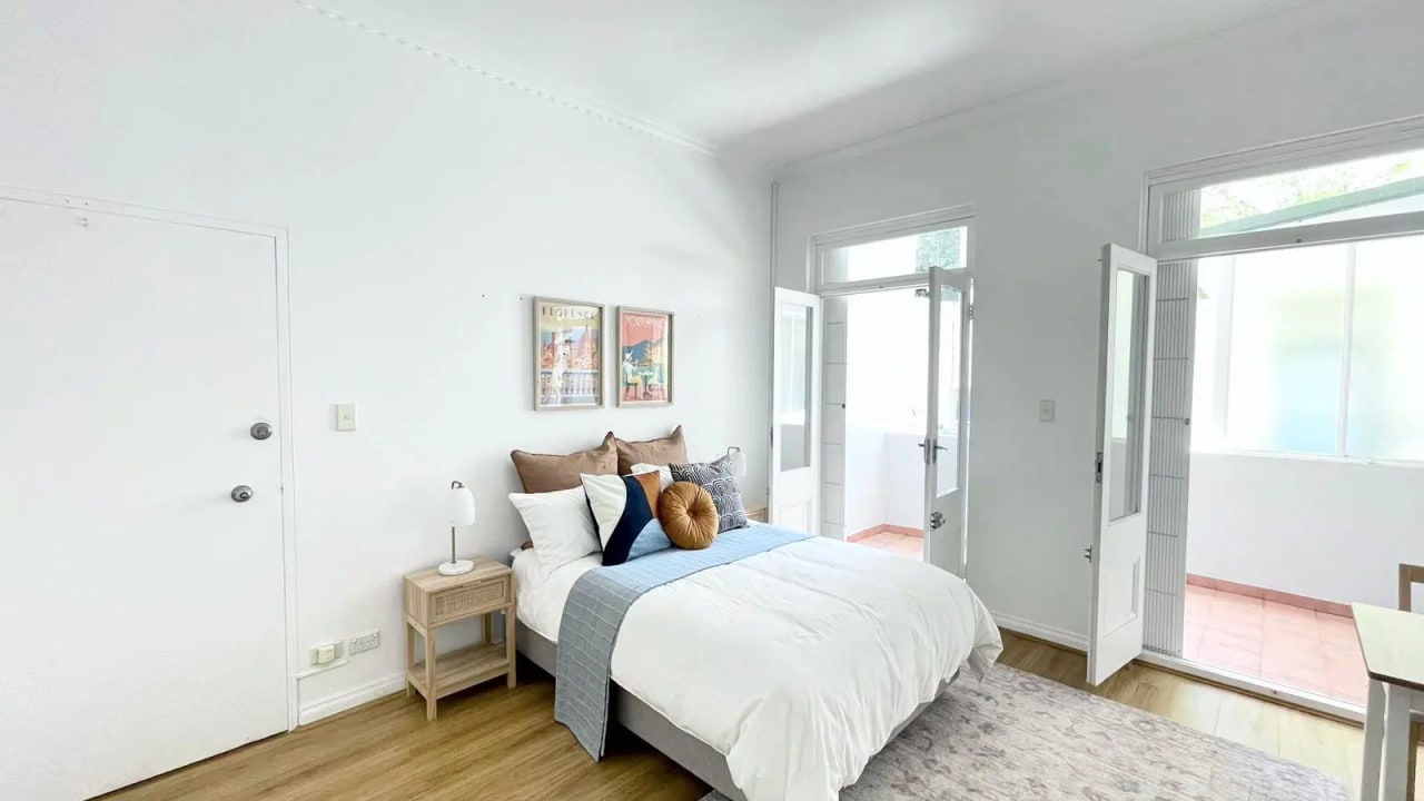 Room studio flat for rent