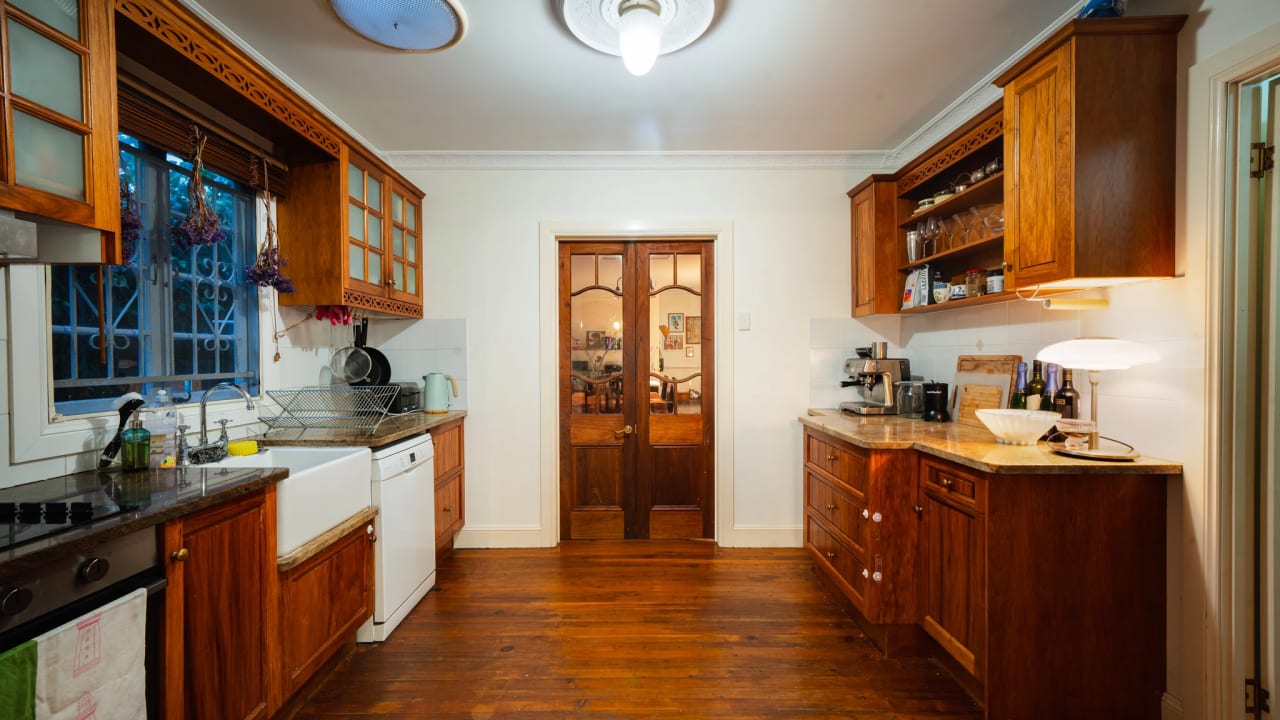 Unfurnished room in a share house