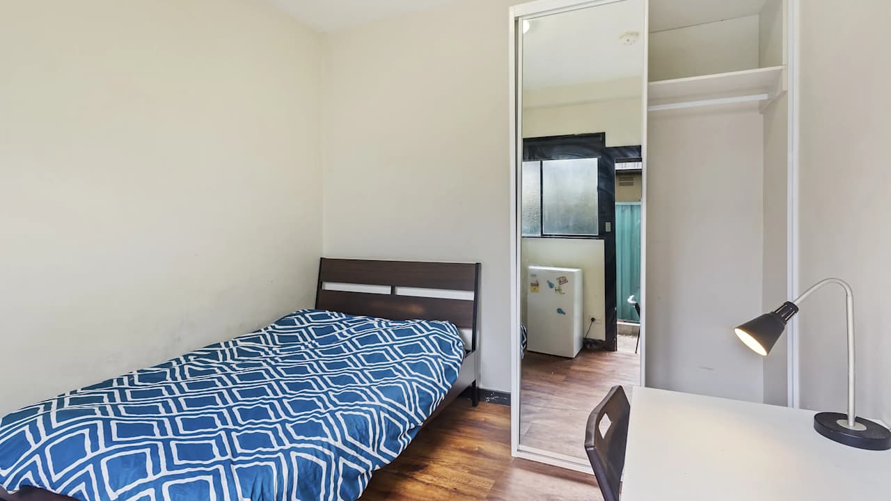 Furnished room in a share house