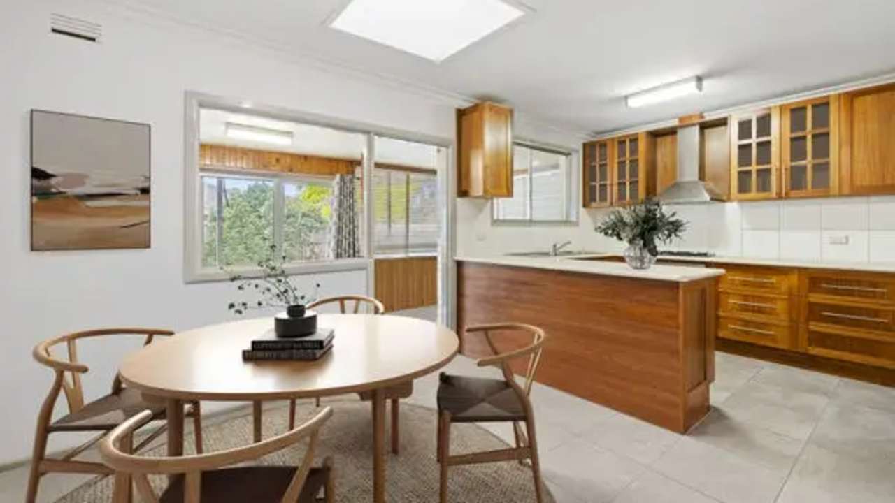 Whole property with 3 rooms for rent