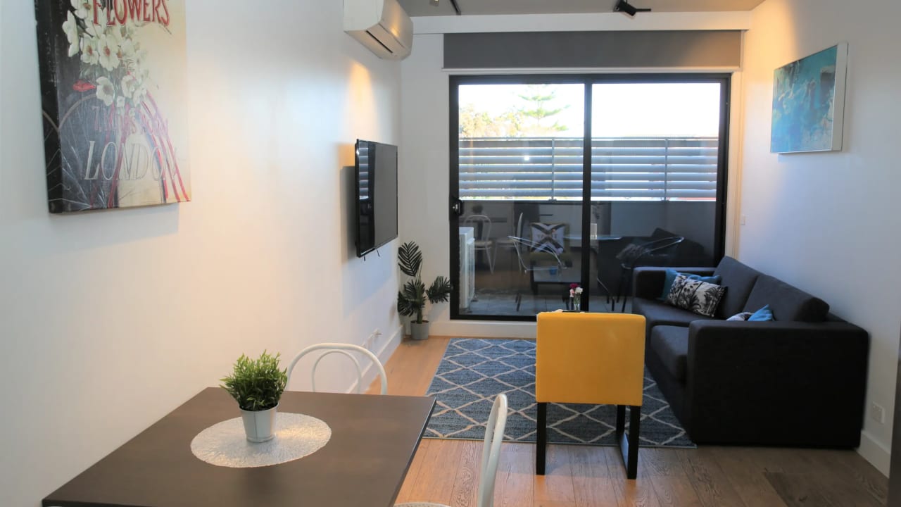 Whole property with 2 rooms for rent