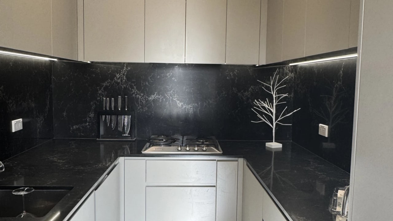 Unfurnished room in a flatshare