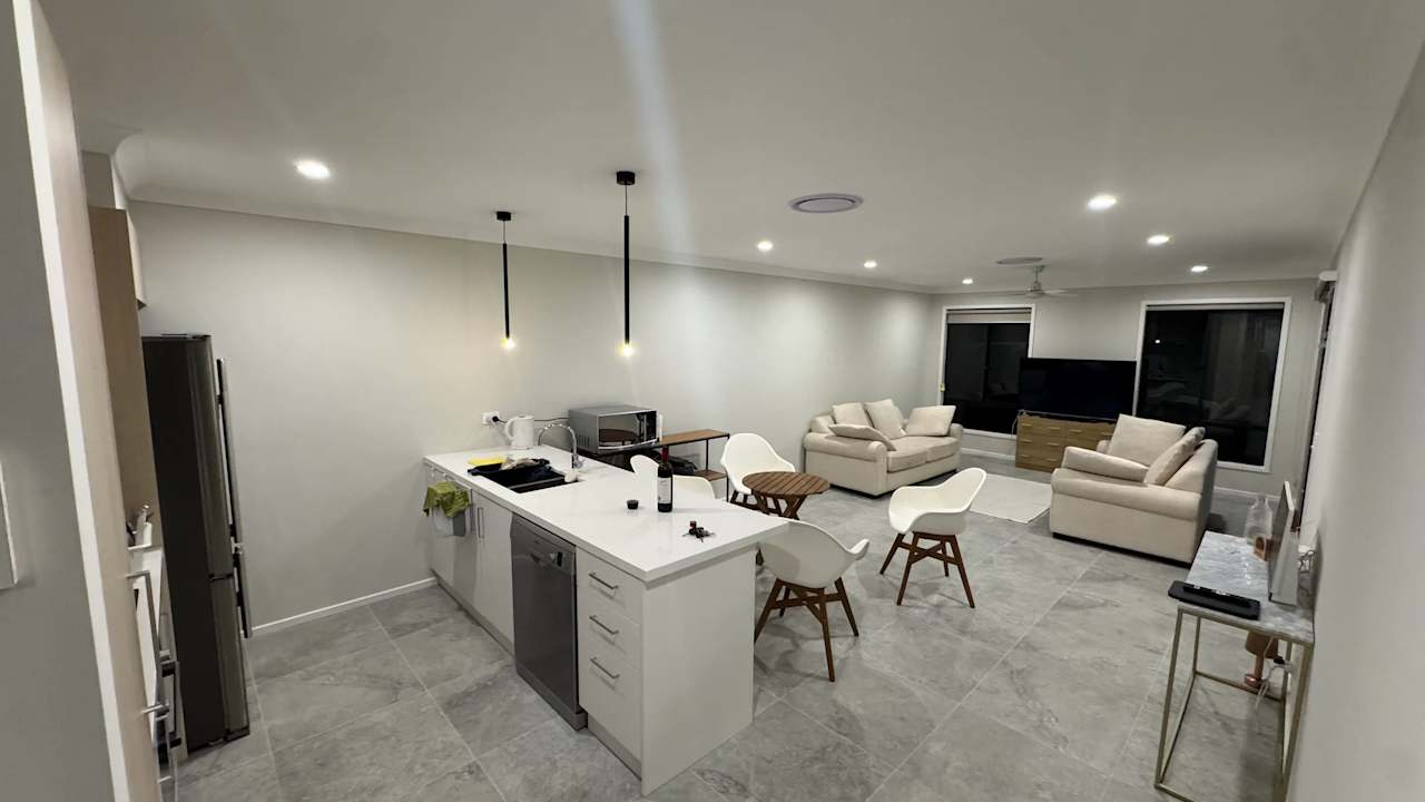 Furnished room with own bathroom