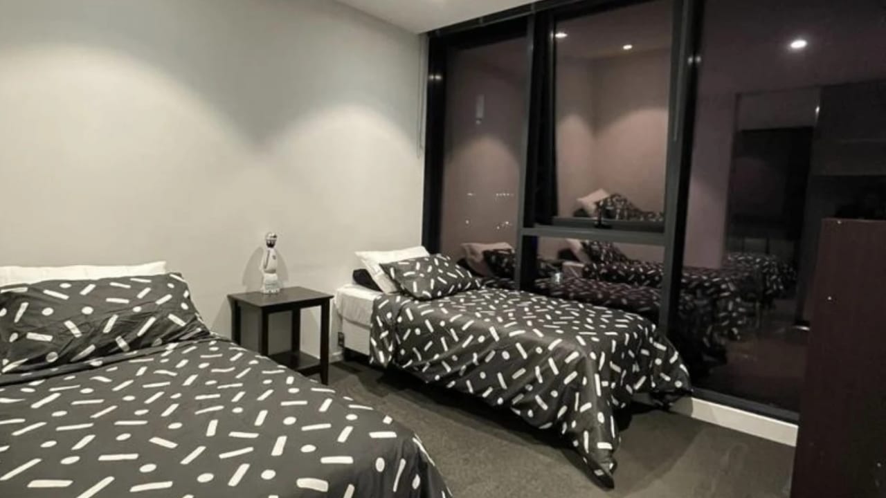 Furnished room in a flatshare