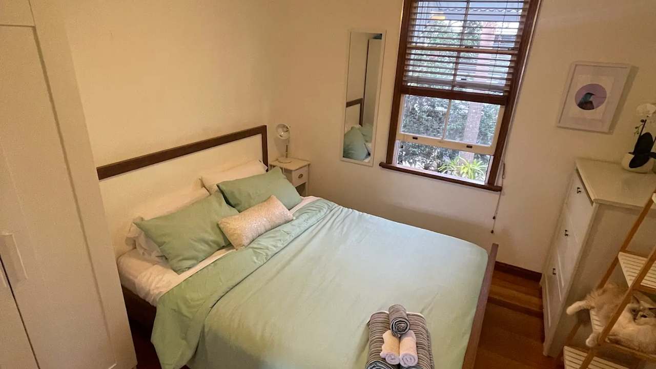 Furnished room in a share house