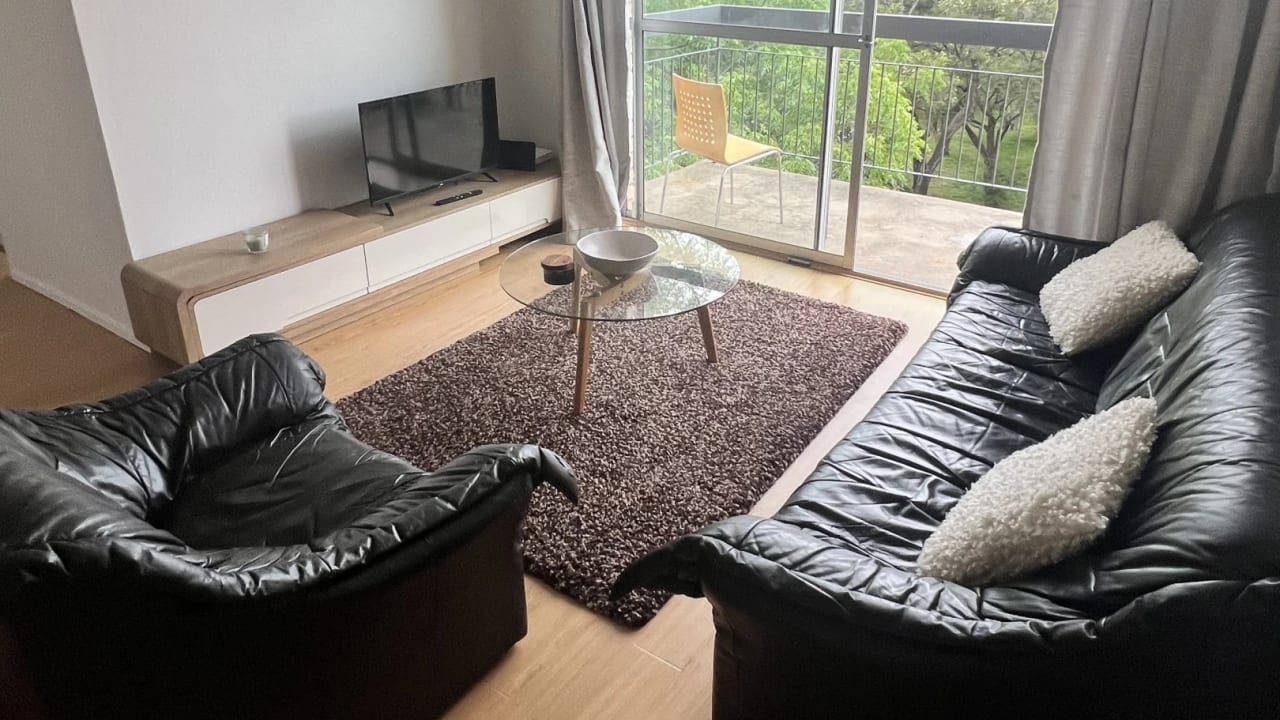 Whole property with 2 rooms for rent