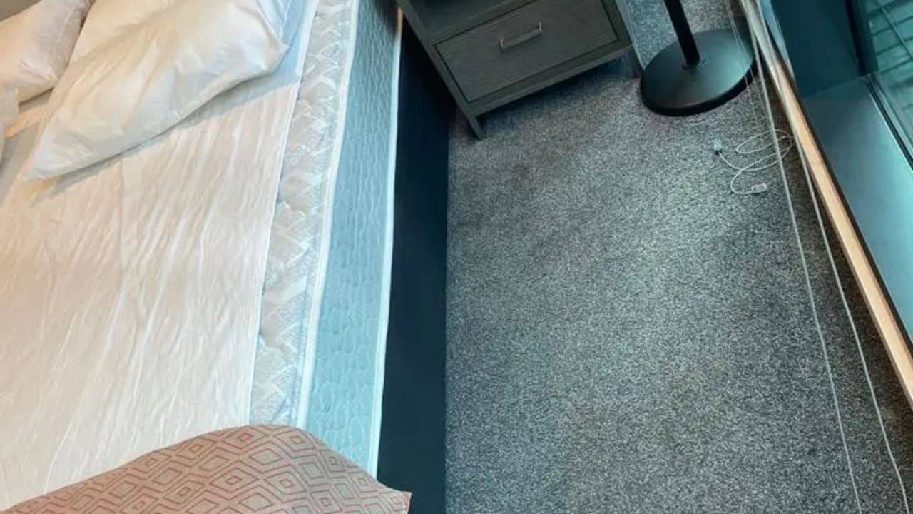 Furnished room with own bathroom