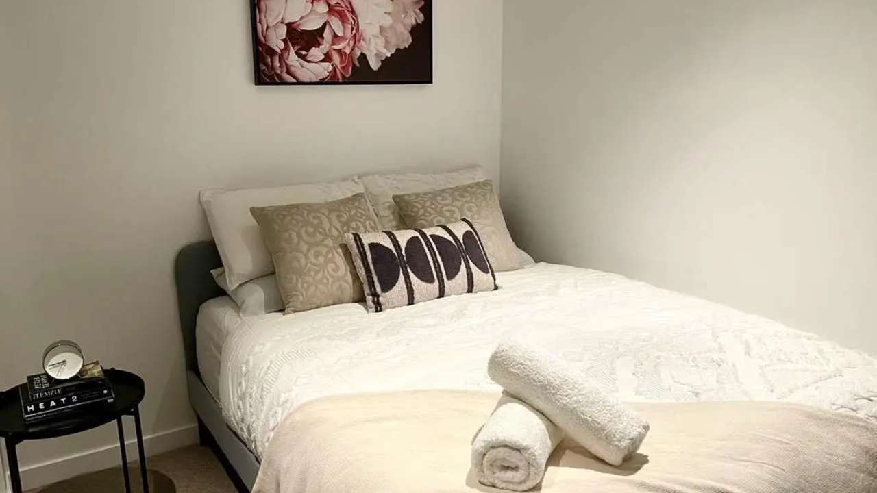 Furnished room with own bathroom